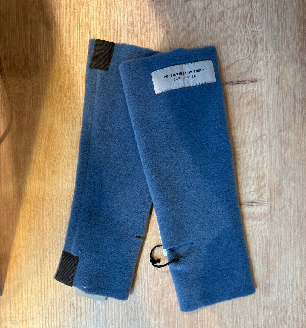 WRIST WARMER DUSTY BLUE