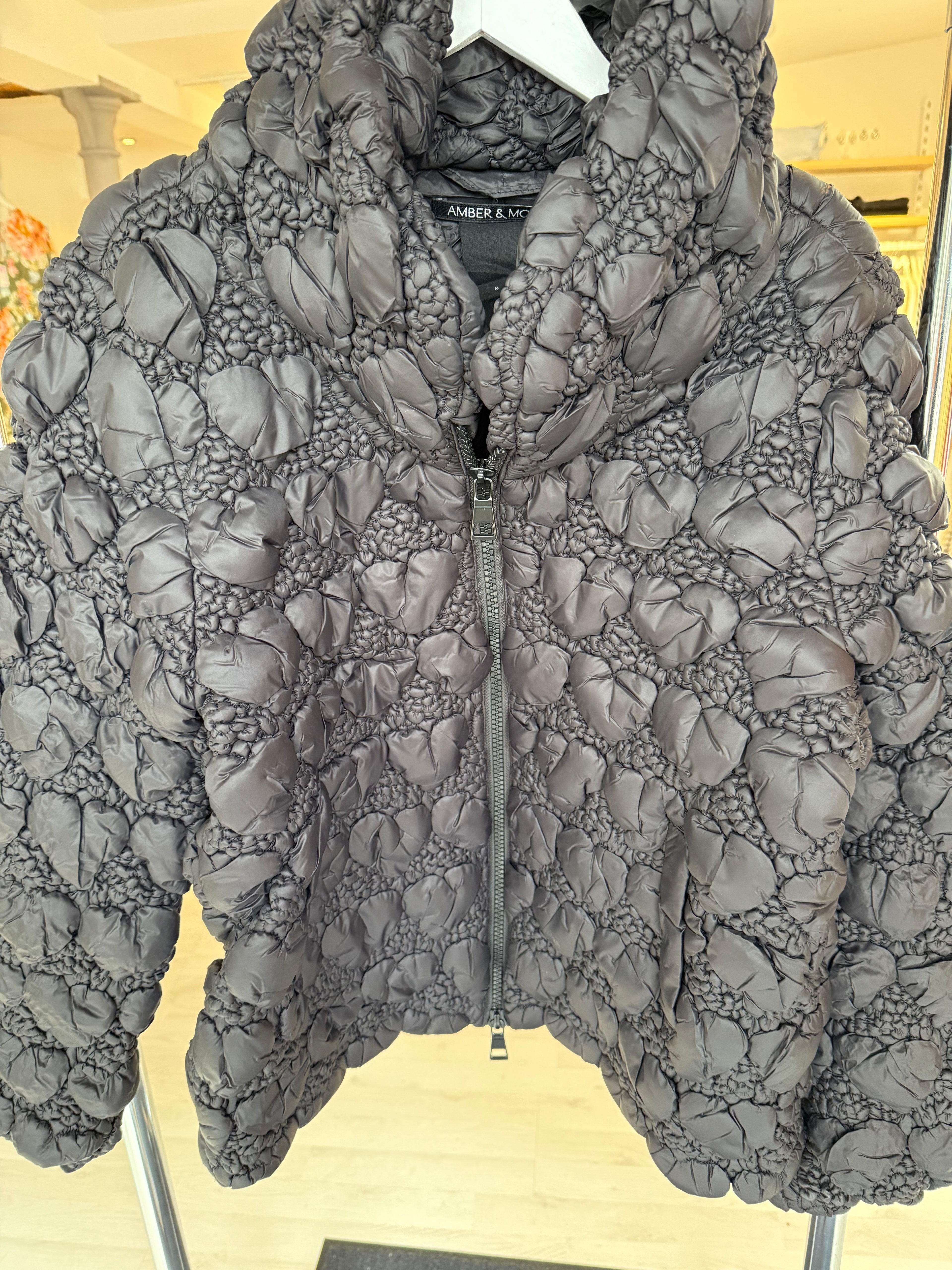 3D Bubble Effect Puffer Jacket Amber & Mode Black