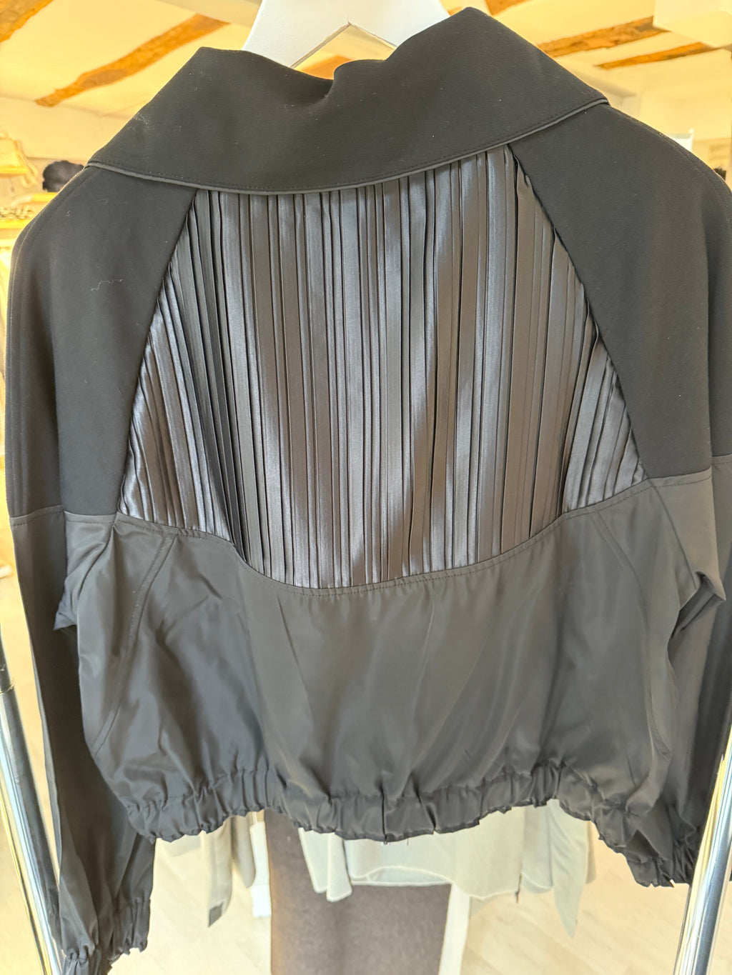 Sporty-Chic Zip Jacket with Pleated Front