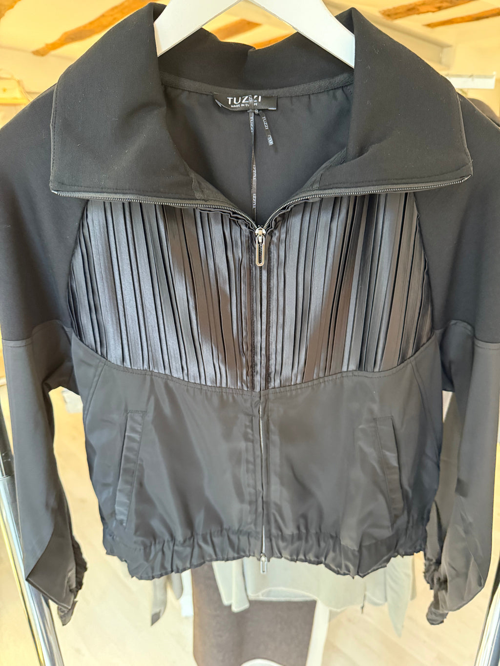 Sporty-Chic Zip Jacket with Pleated Front