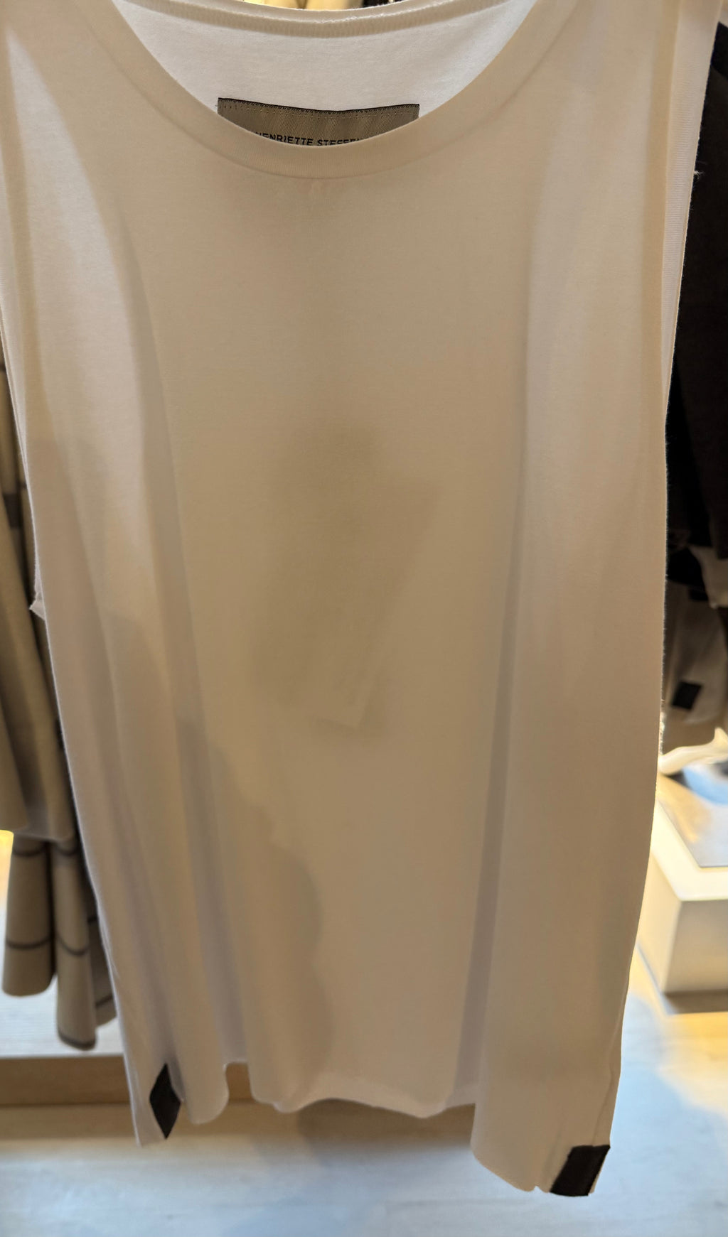TANK TOP WHITE