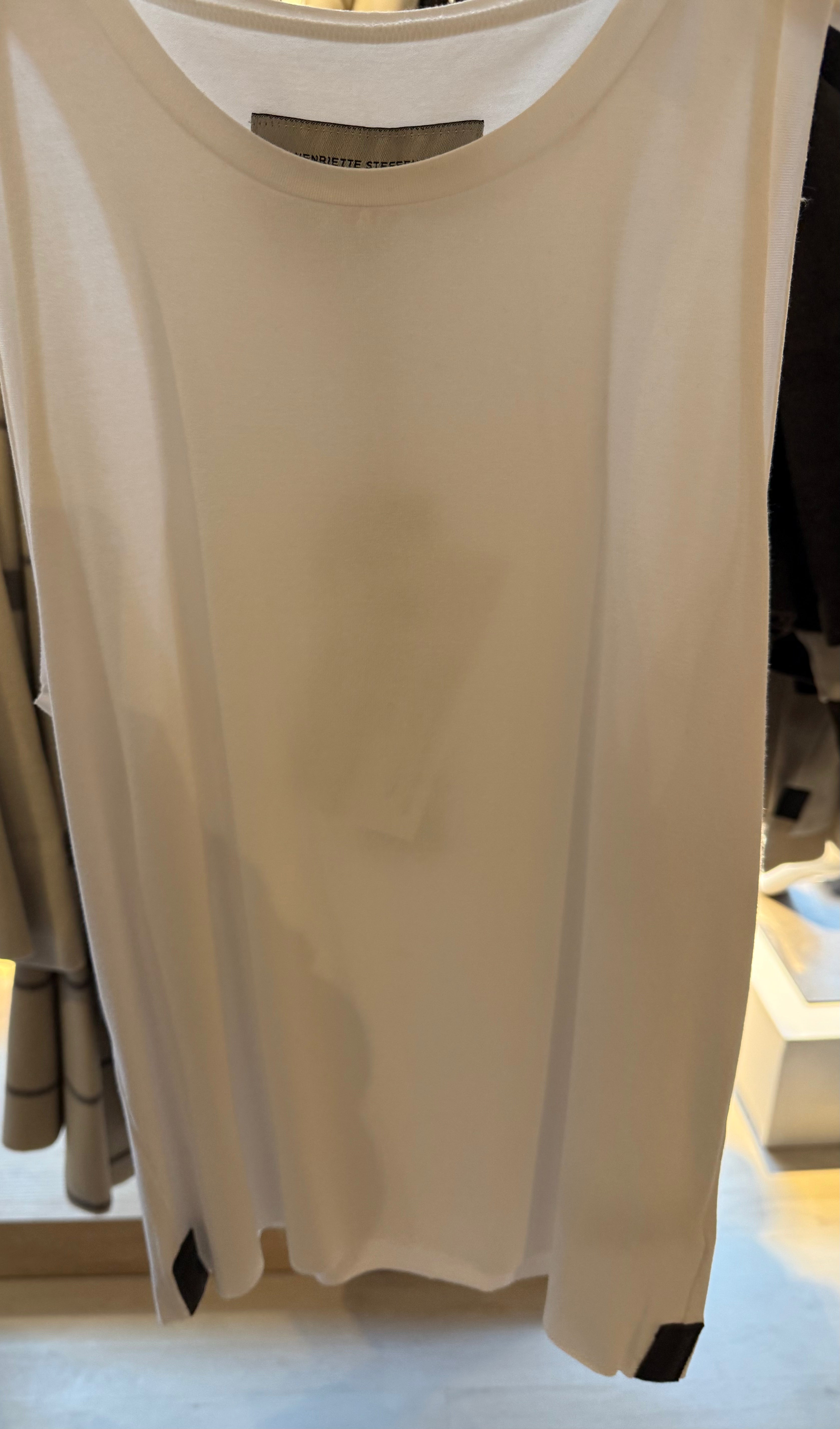TANK TOP WHITE