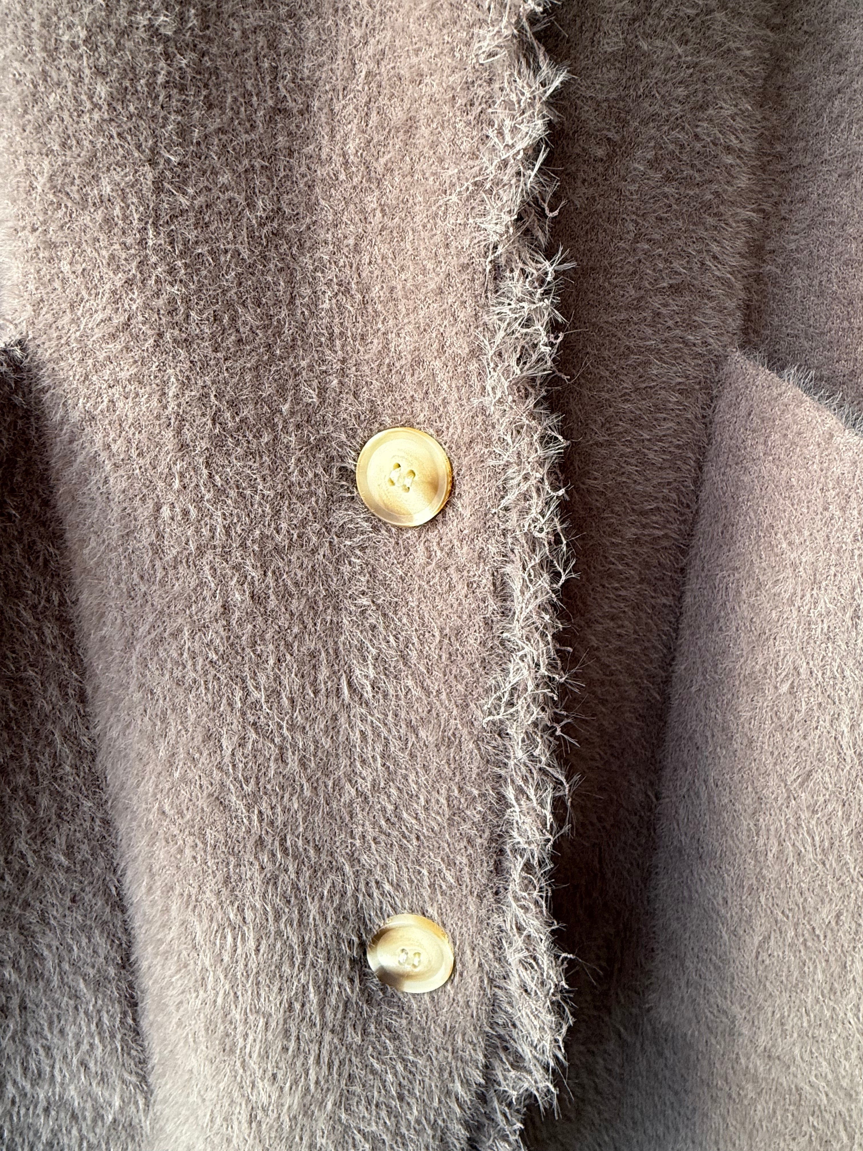 Single breasted cardigan with fringes