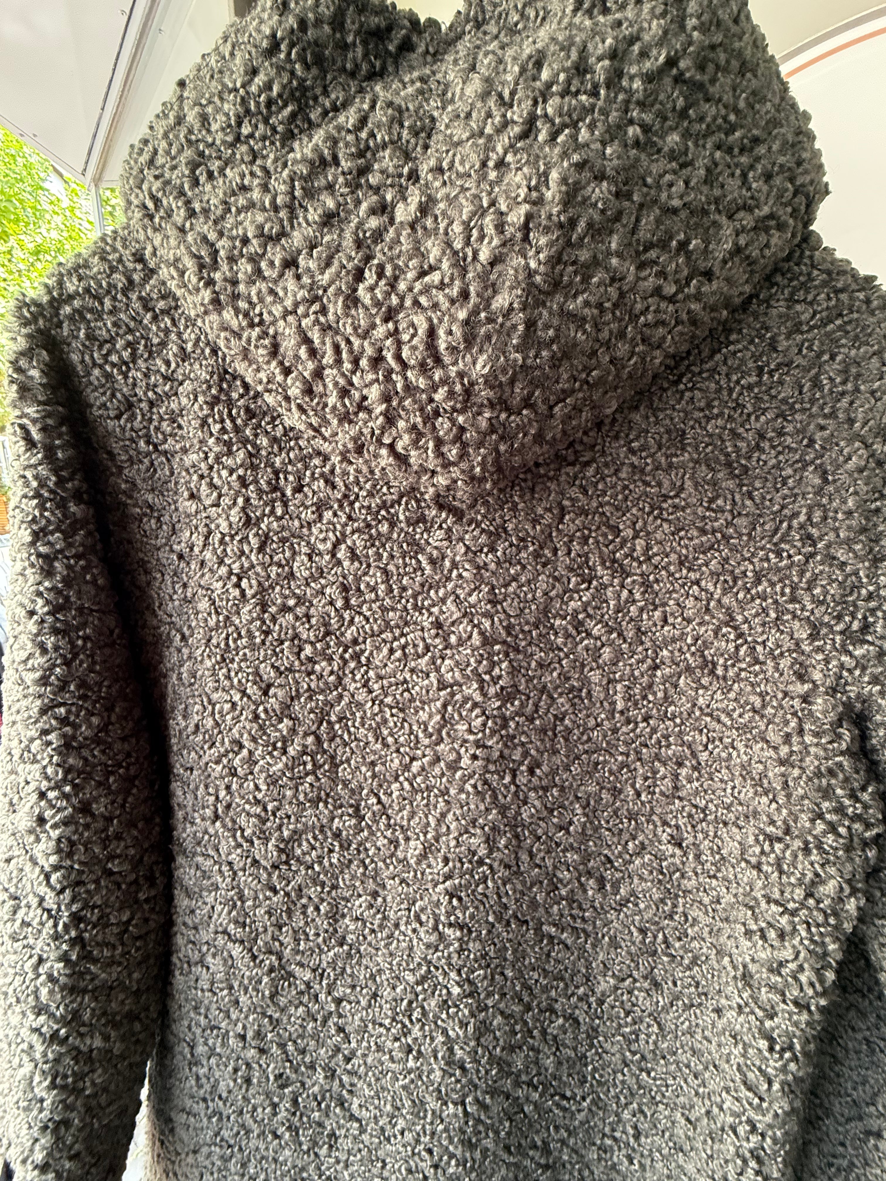 Teddy coat with hood