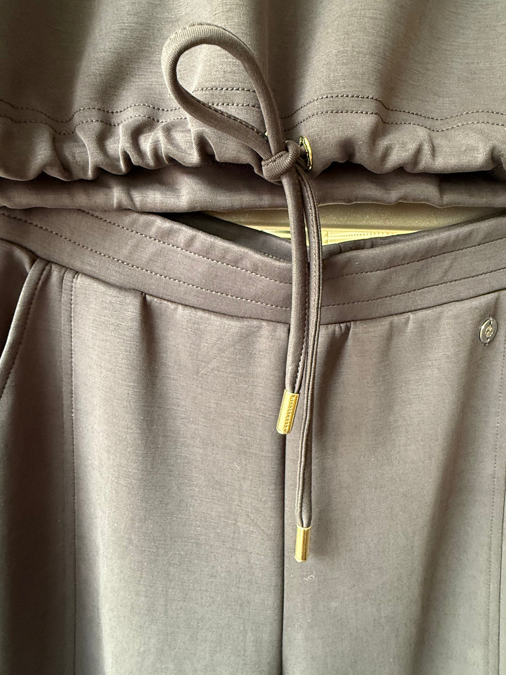 Regular length pants with straight wide leg