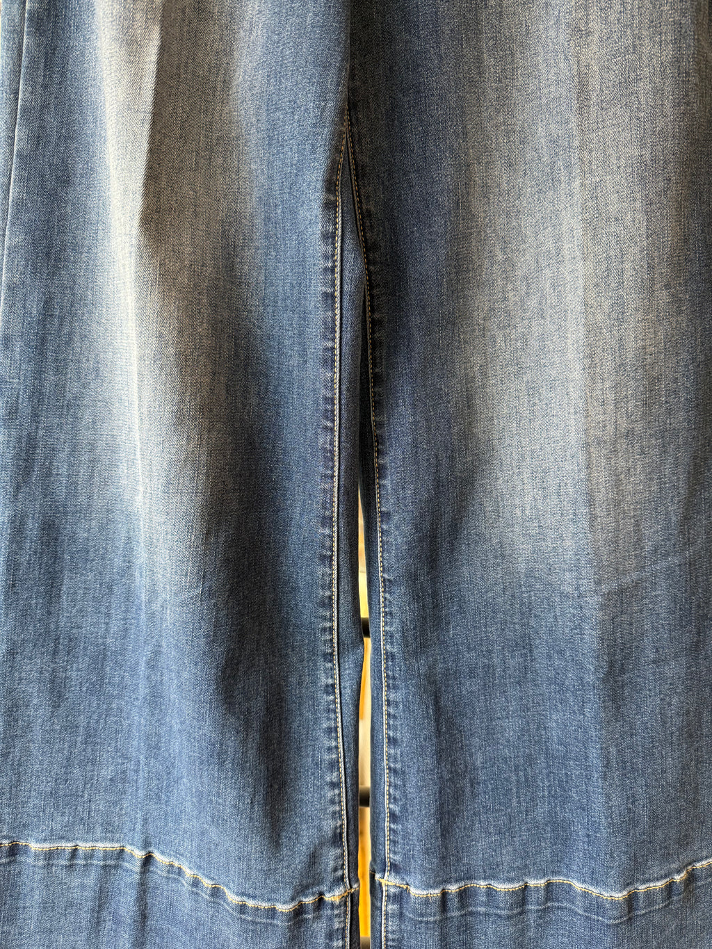 D-JEANS, LONG BEACH