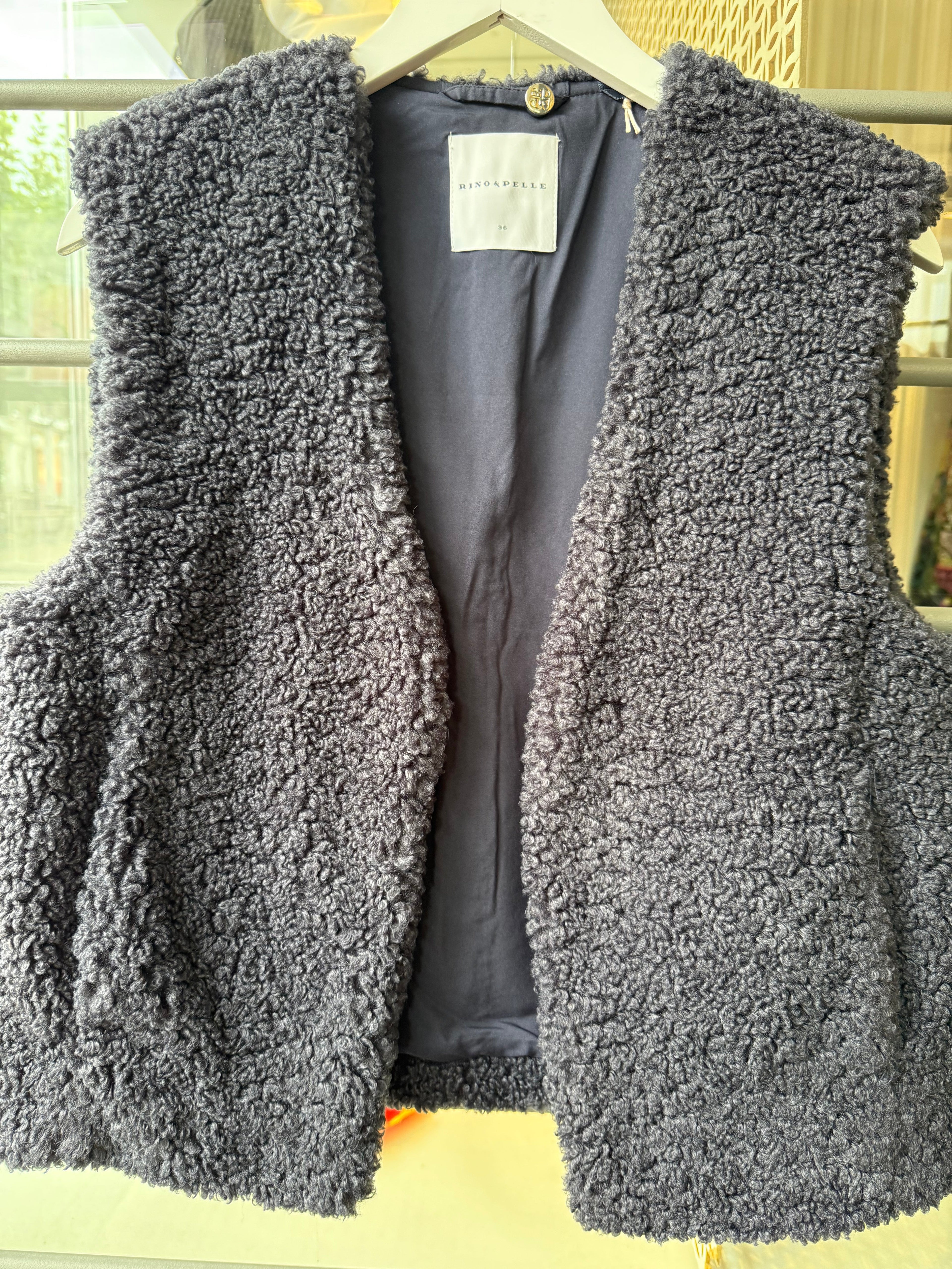 Cropped teddy waistcoat - Night grey