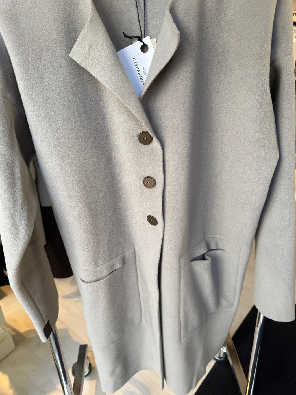 CARDIGAN ELEPHANT
