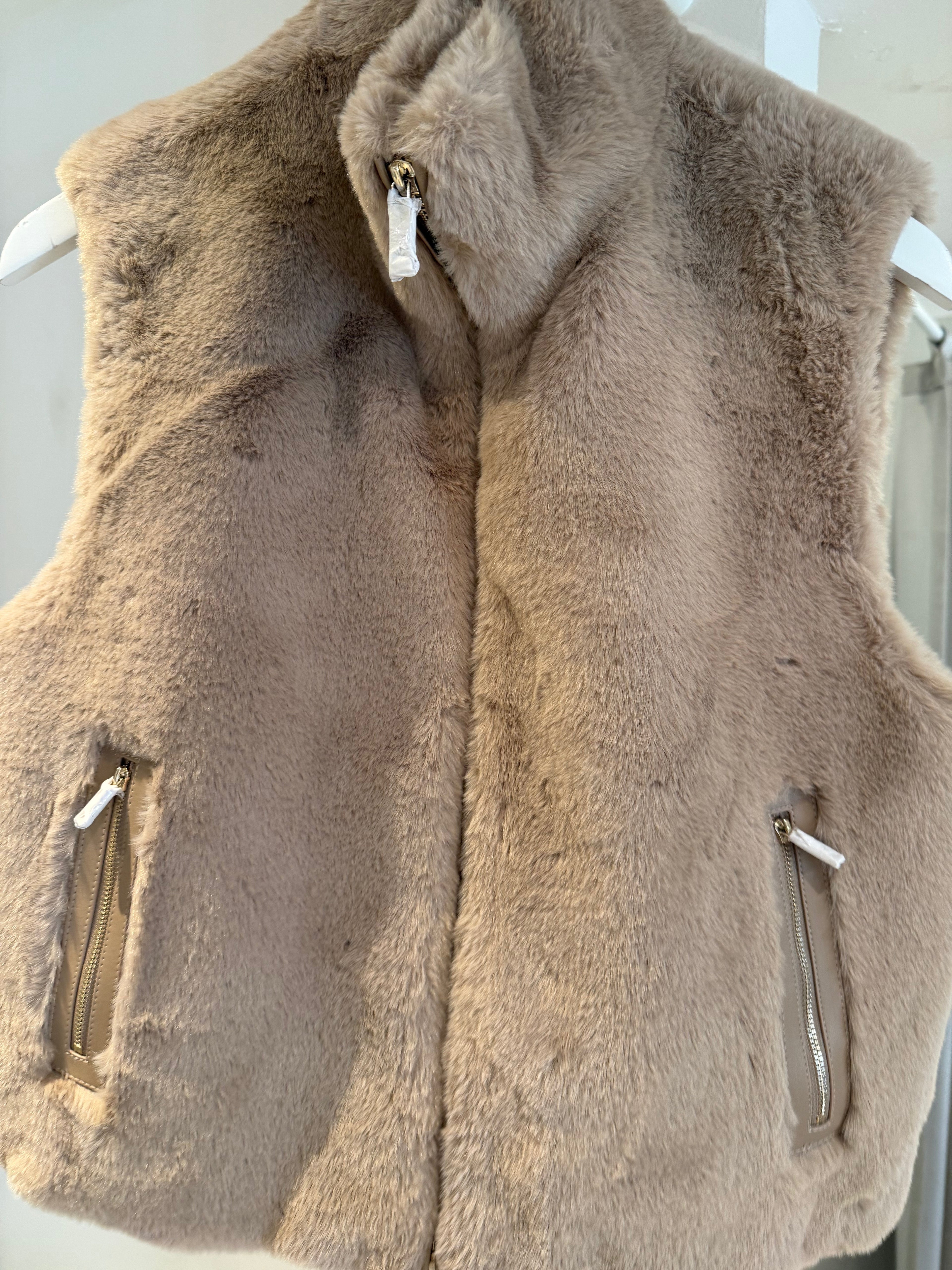 Short faux fur waistcode - Oat