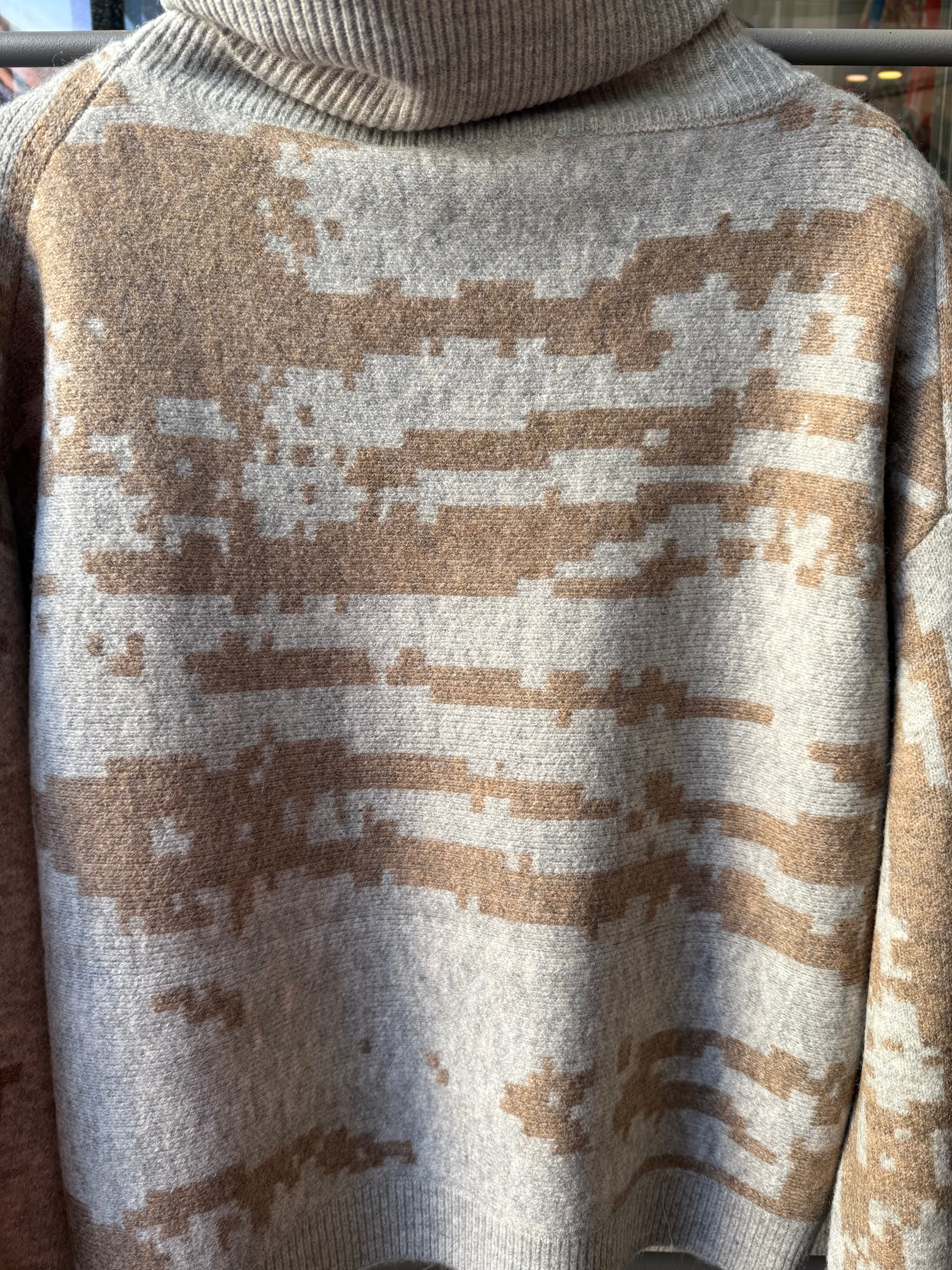 Boxy knitted sweater with turtleneck - Grey toffee