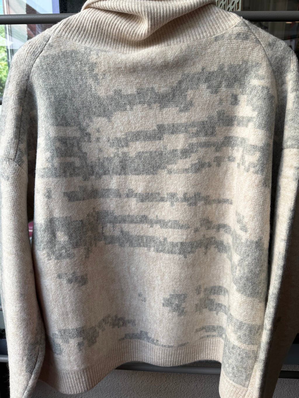 Boxy knitted sweater with turtleneck - Birch grey