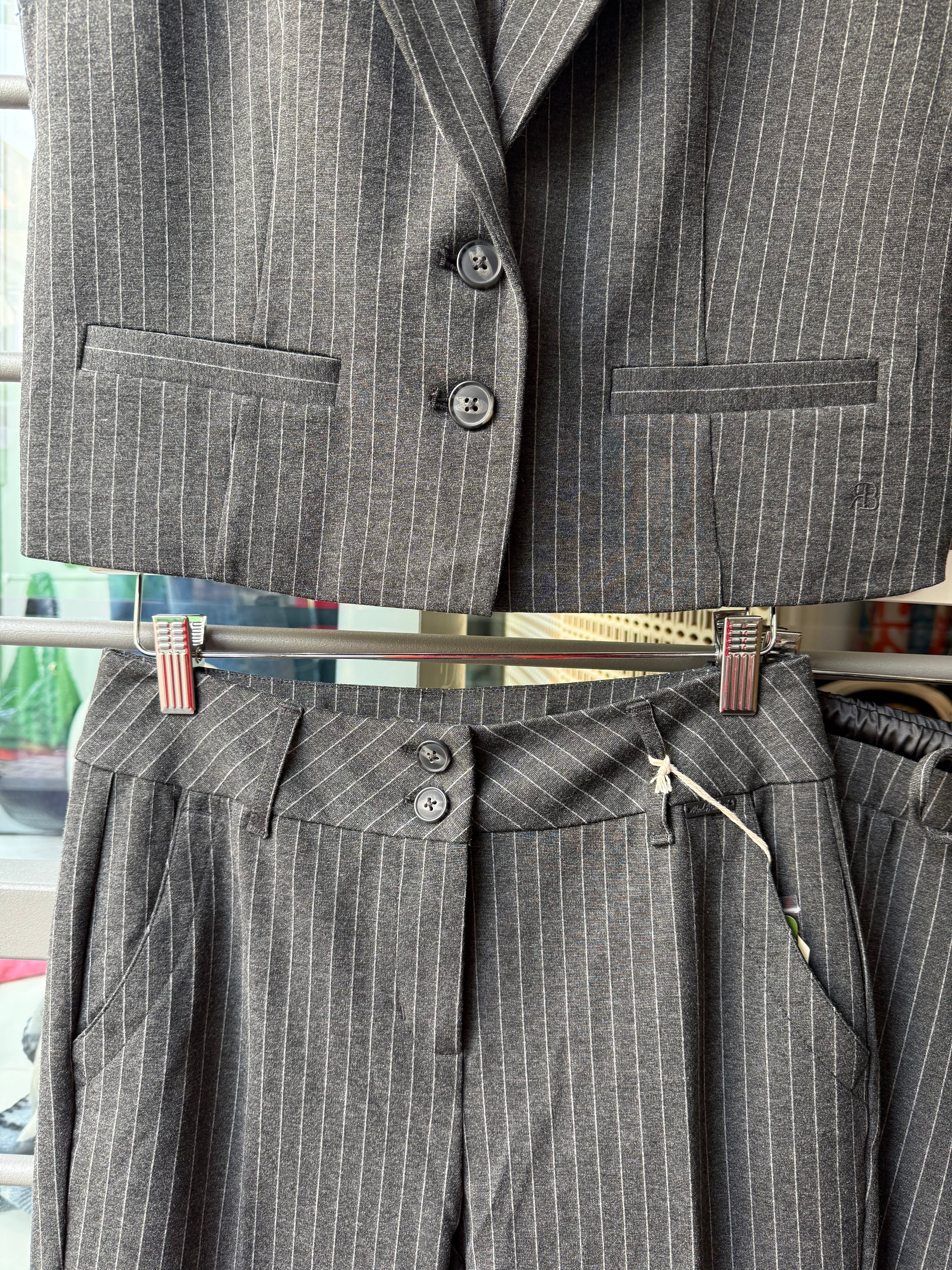 Bibette Punta Pinstripe