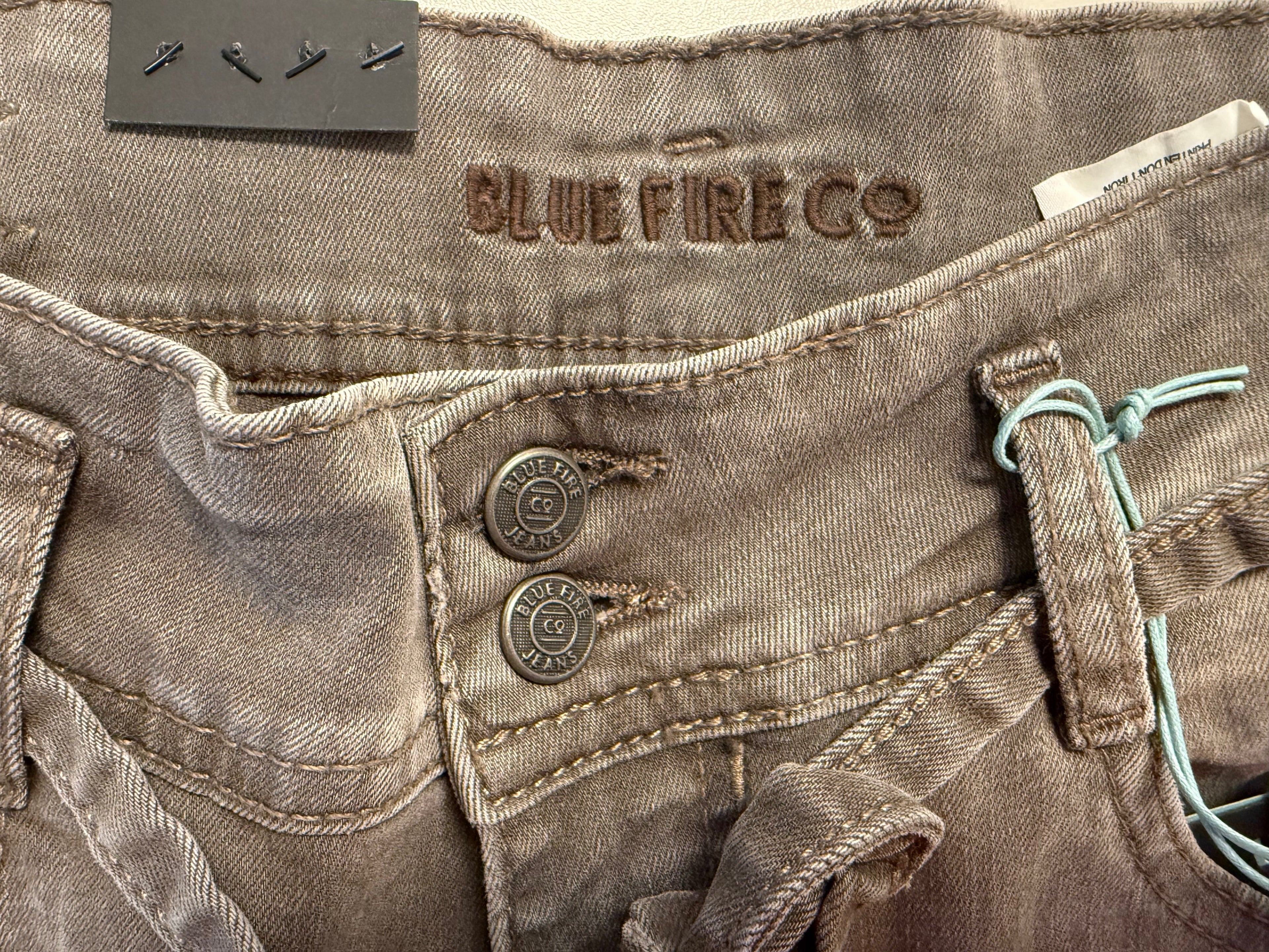 JUDY Jeans – Dusty Brown