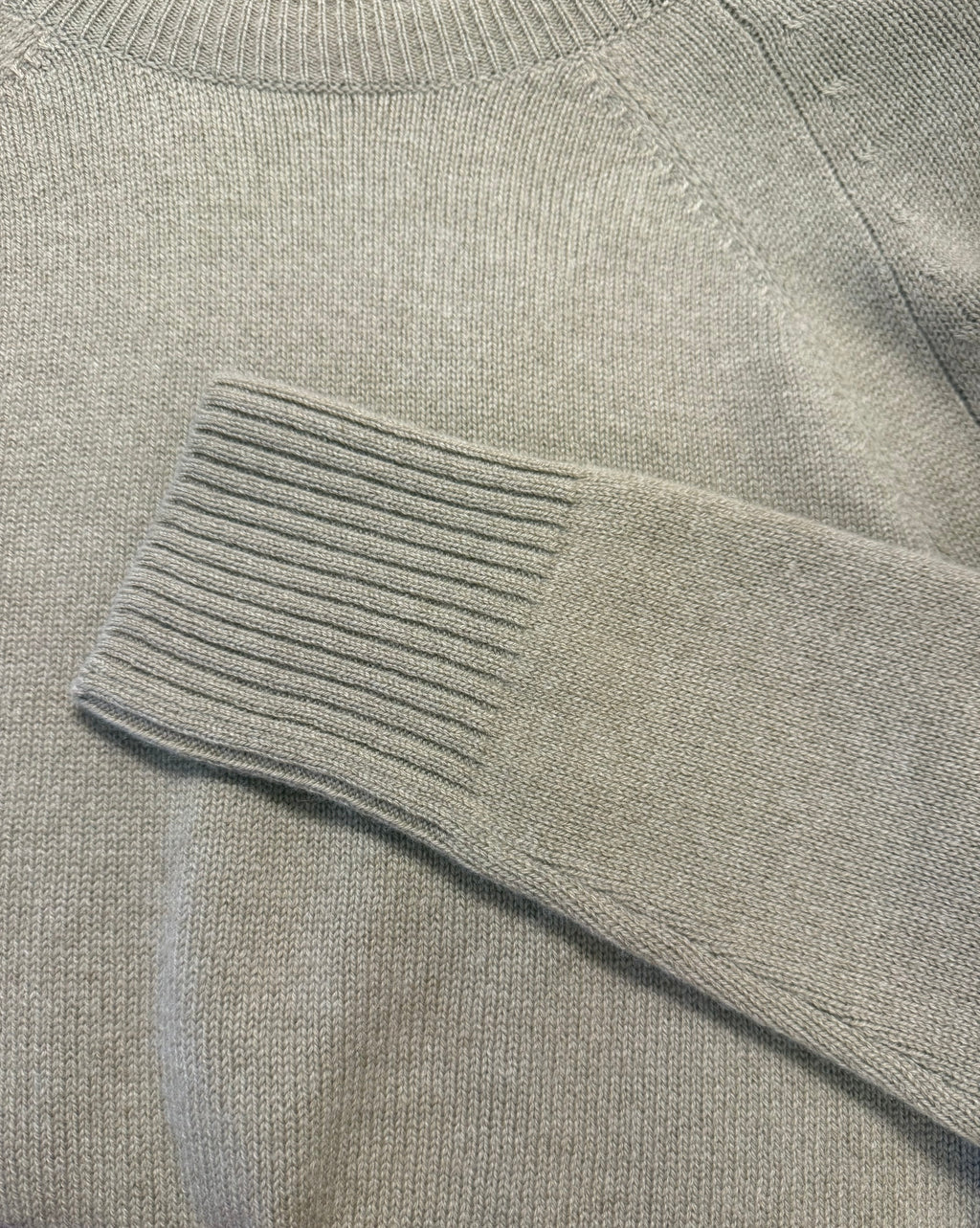 Knitted pullover
