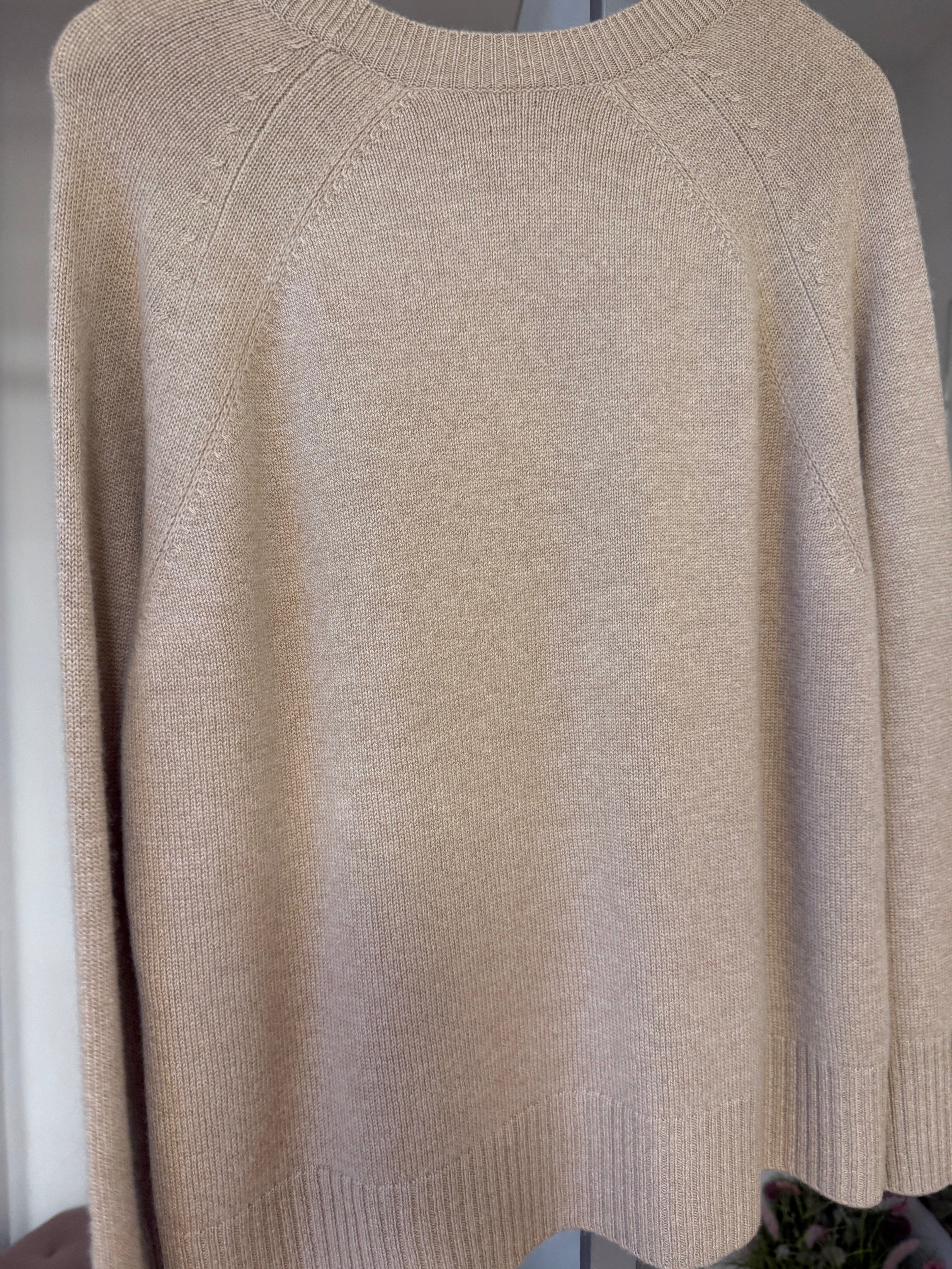 Knitted pullover