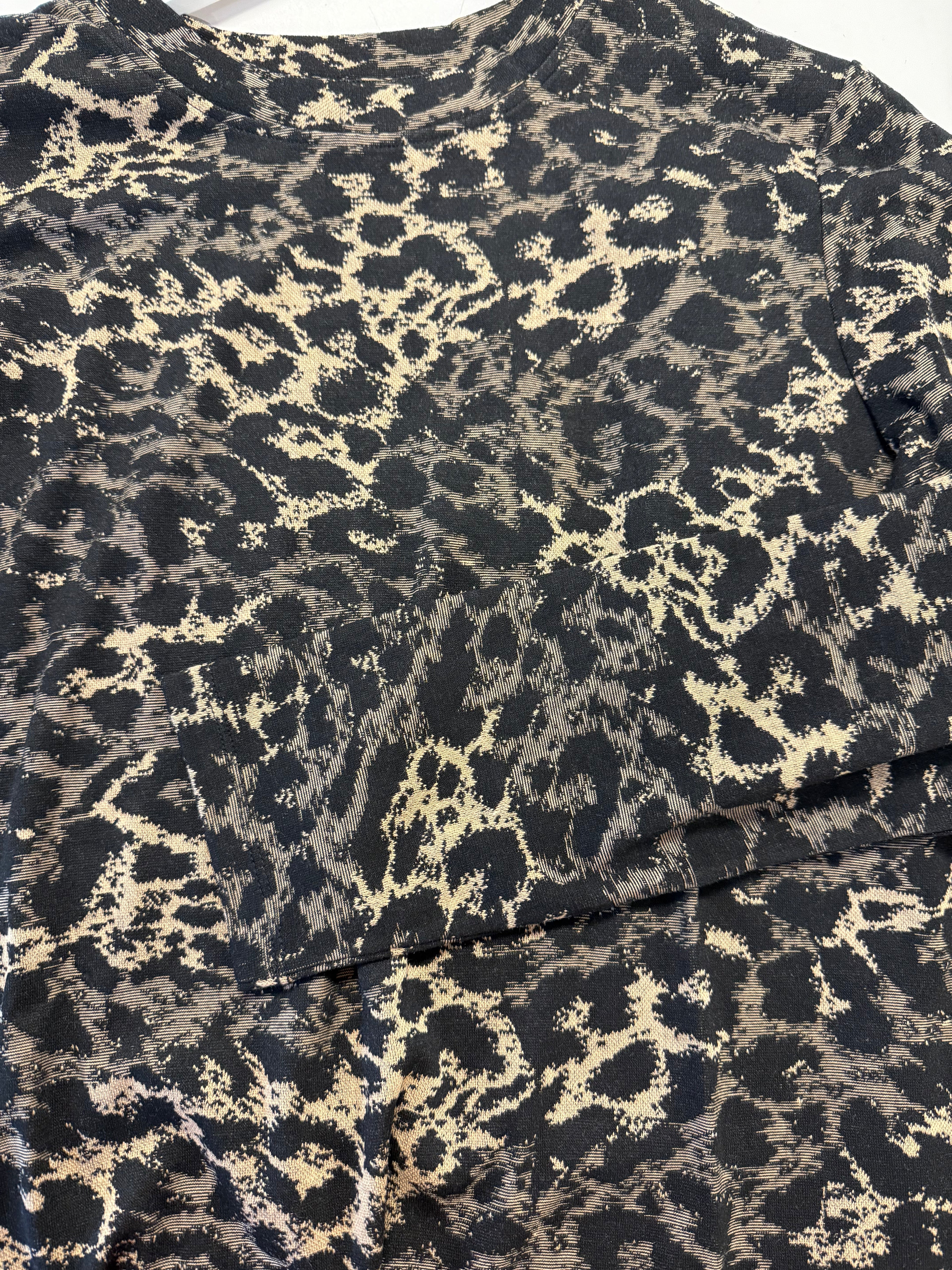 Longsleeve top with gathering at shoulder - Leopard