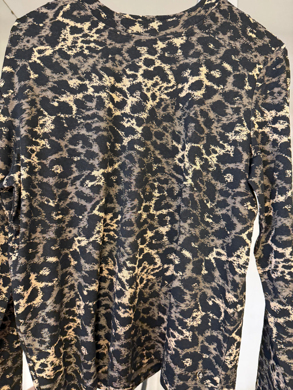 Longsleeve top with gathering at shoulder - Leopard