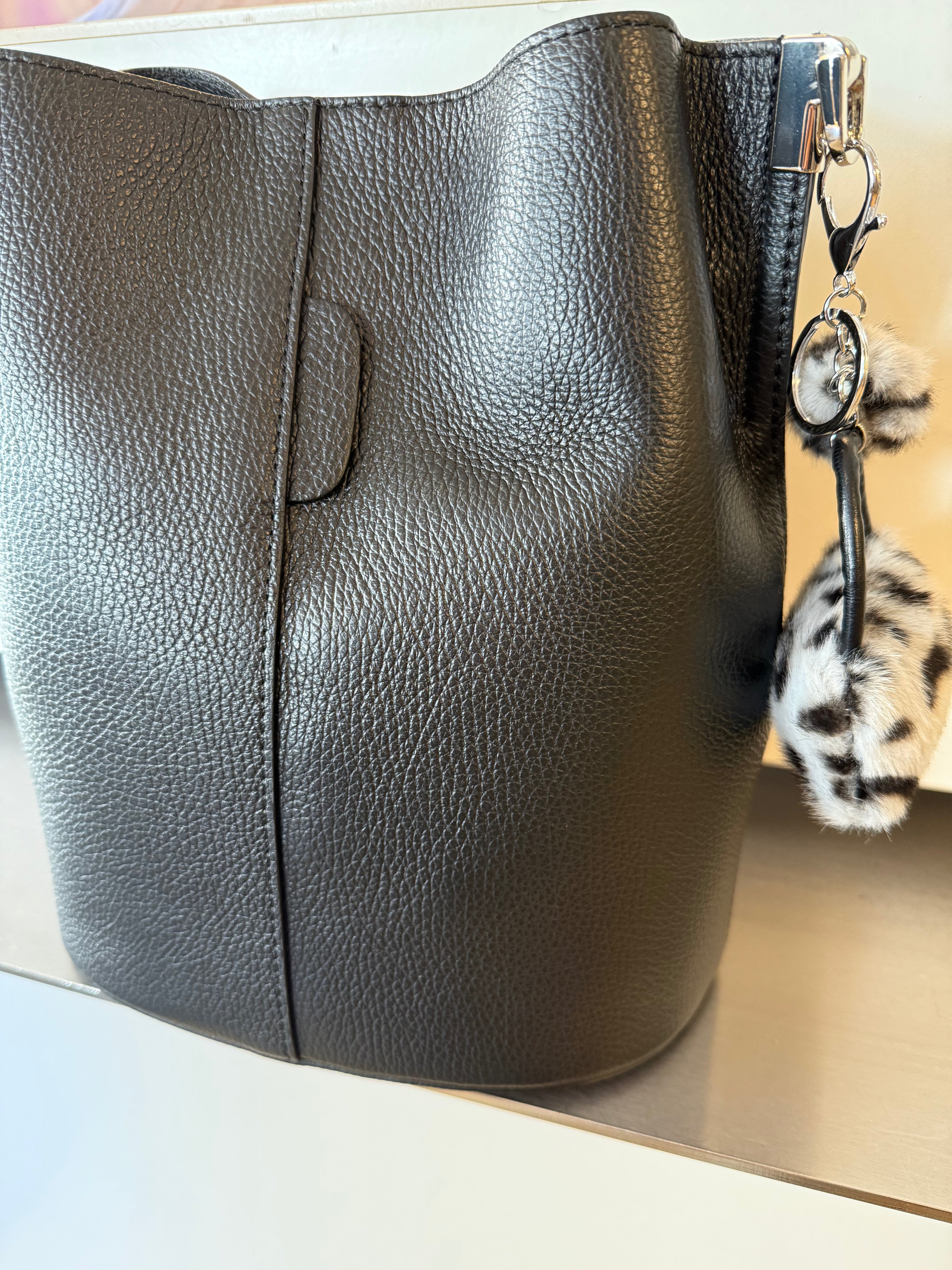 Italian Leather Bucket Bag – Black