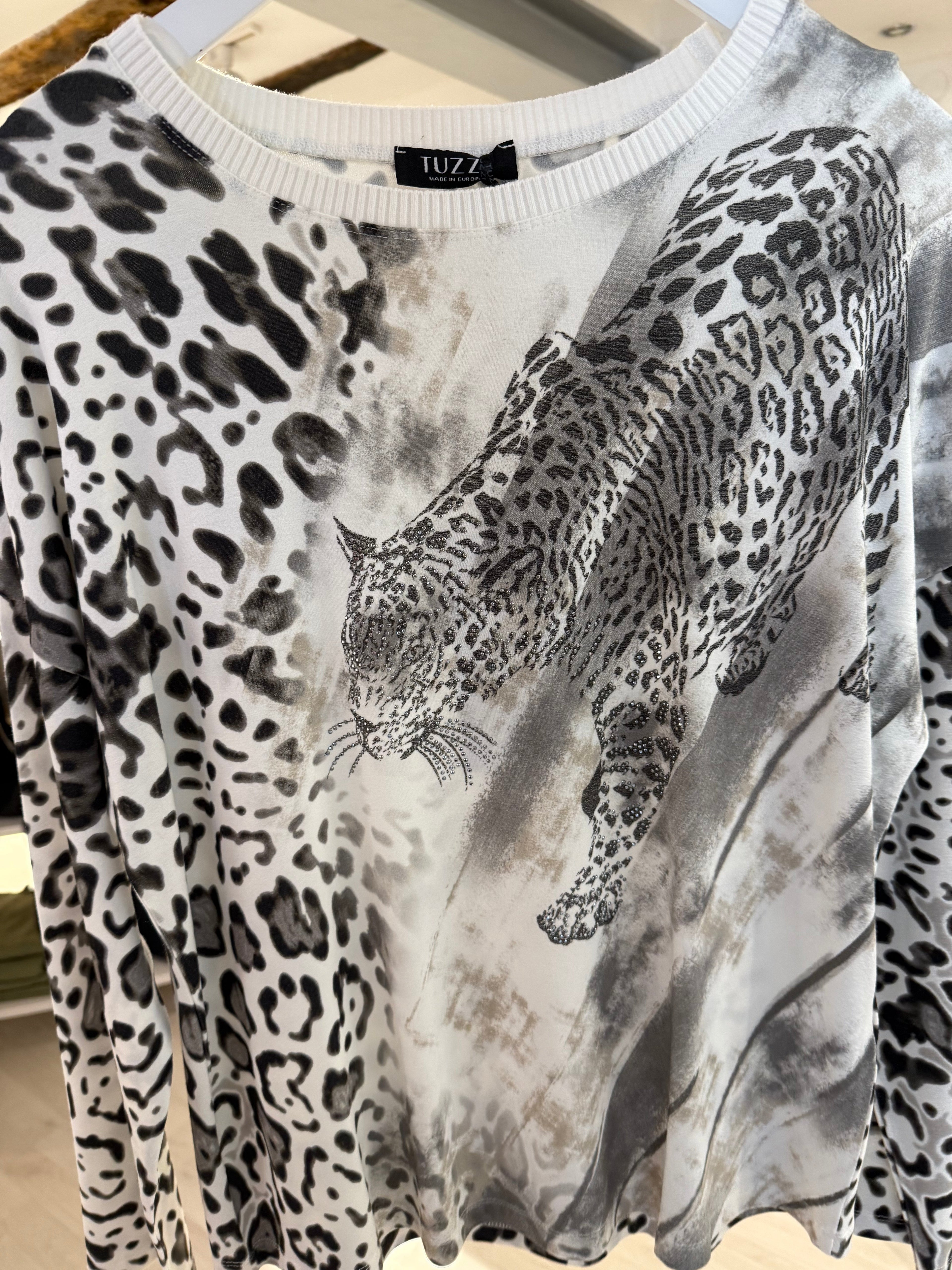 Leopard Graphic Top