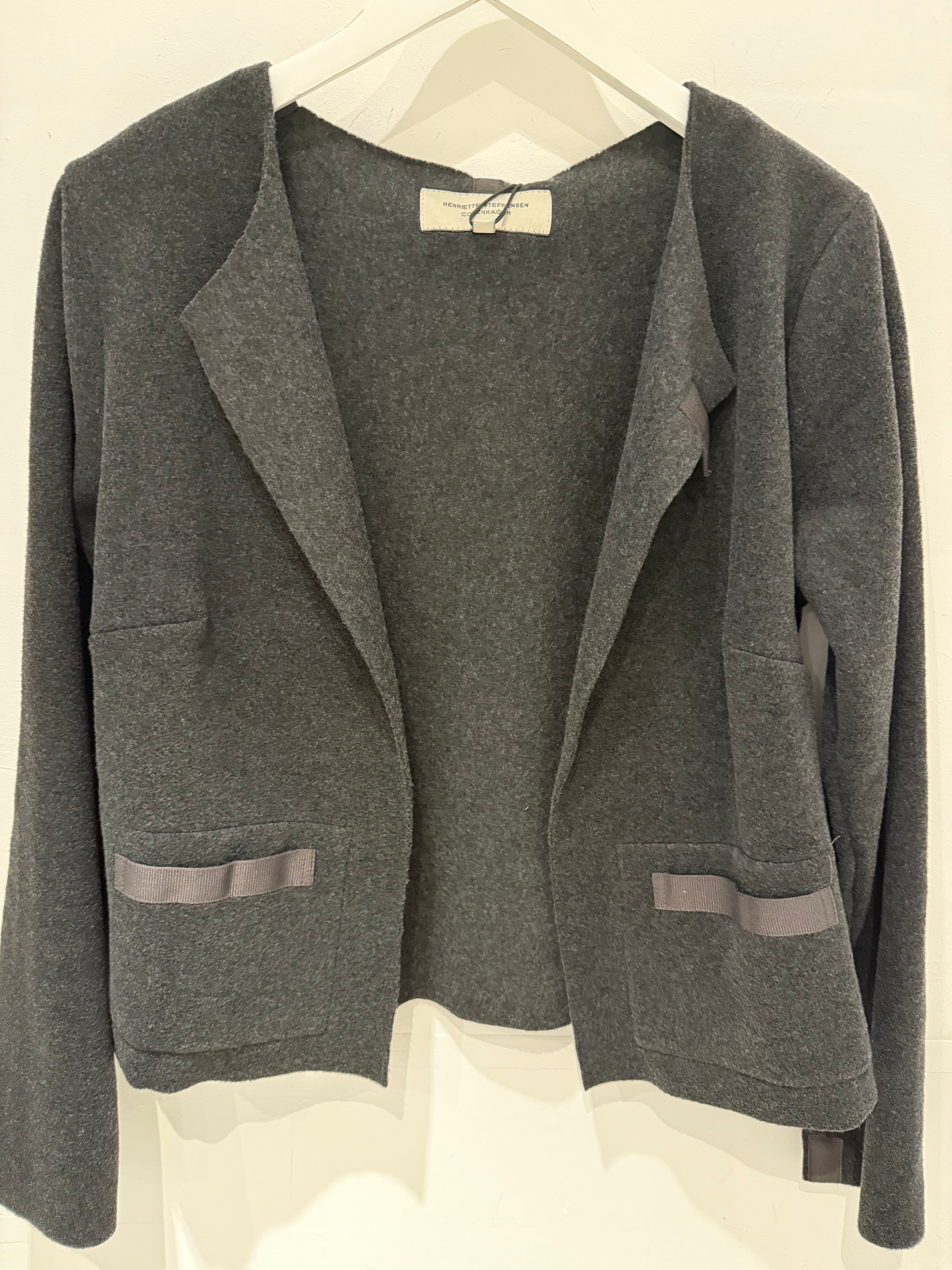 CARDIGAN CC short