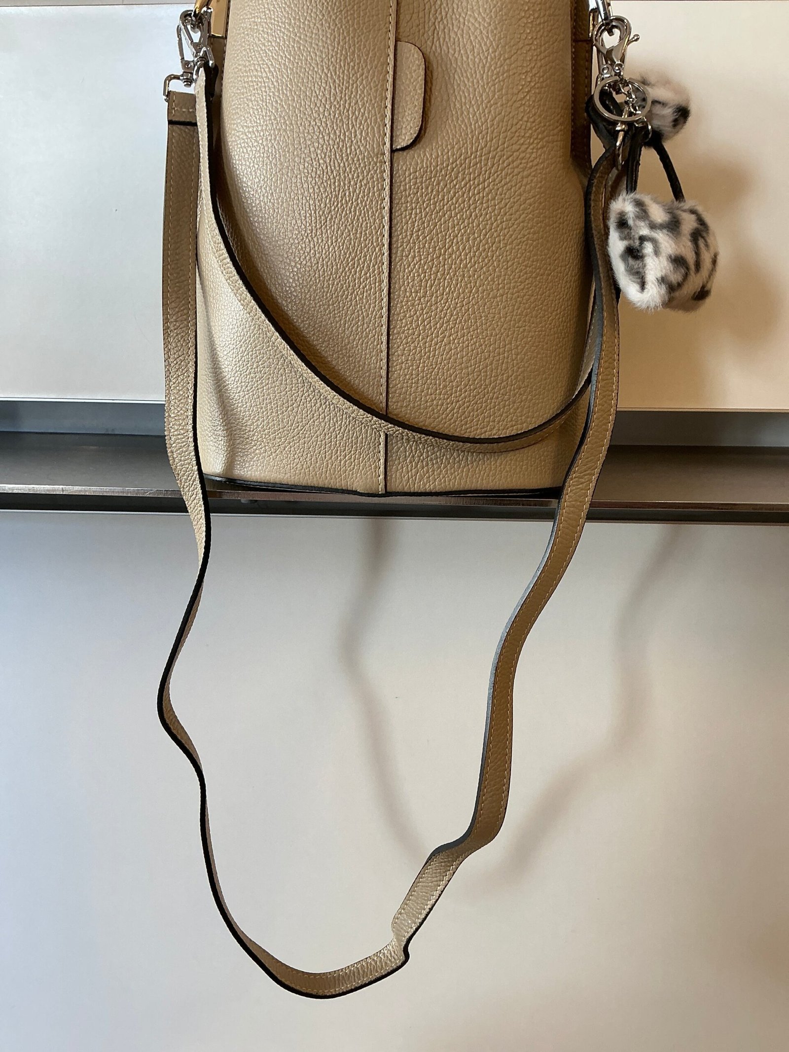 beuteltasche aus italienischem leder – beige beuteltasche aus italienischem leder – beige