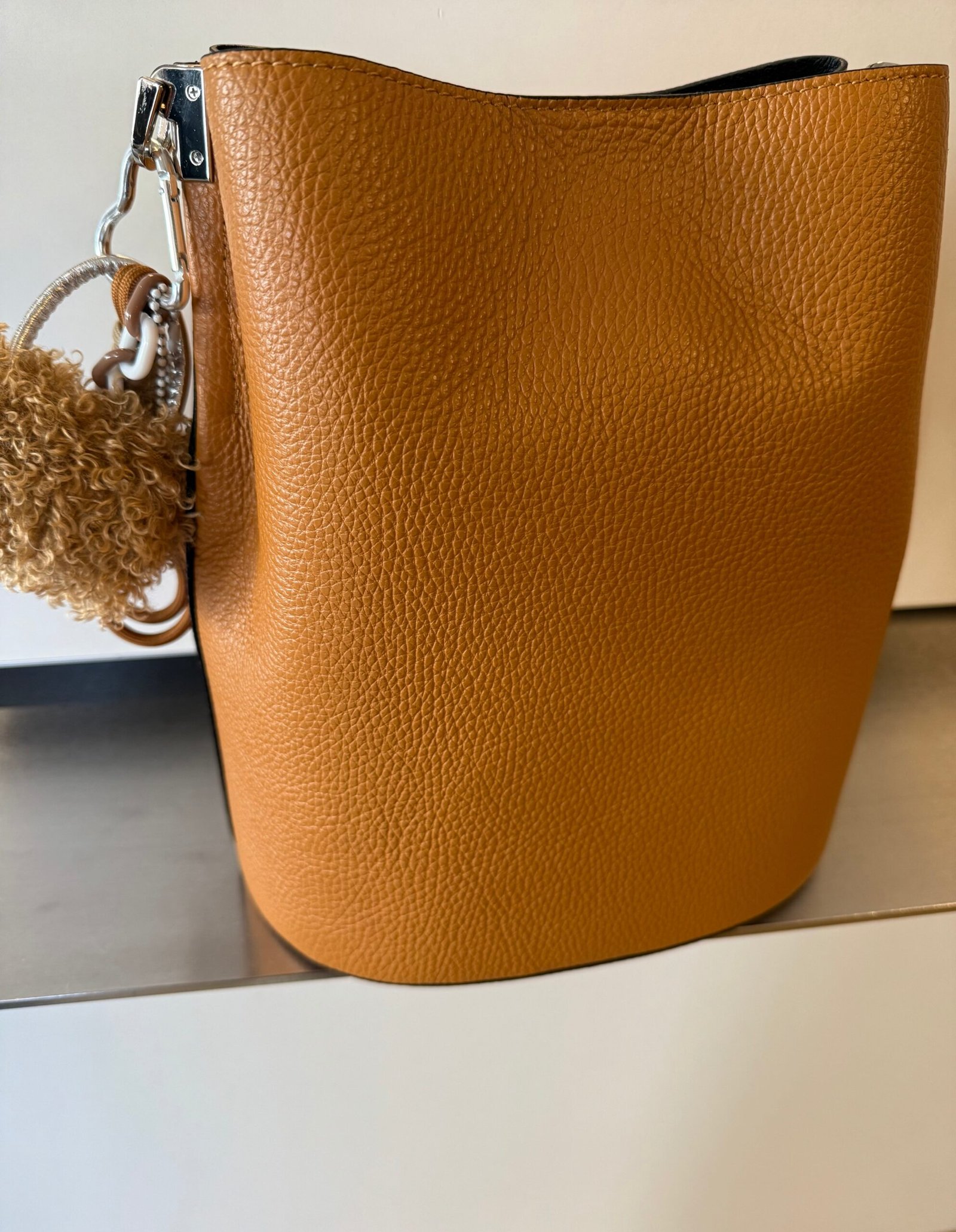 beuteltasche aus italienischem leder – kemmel beuteltasche aus italienischem leder – kemmel